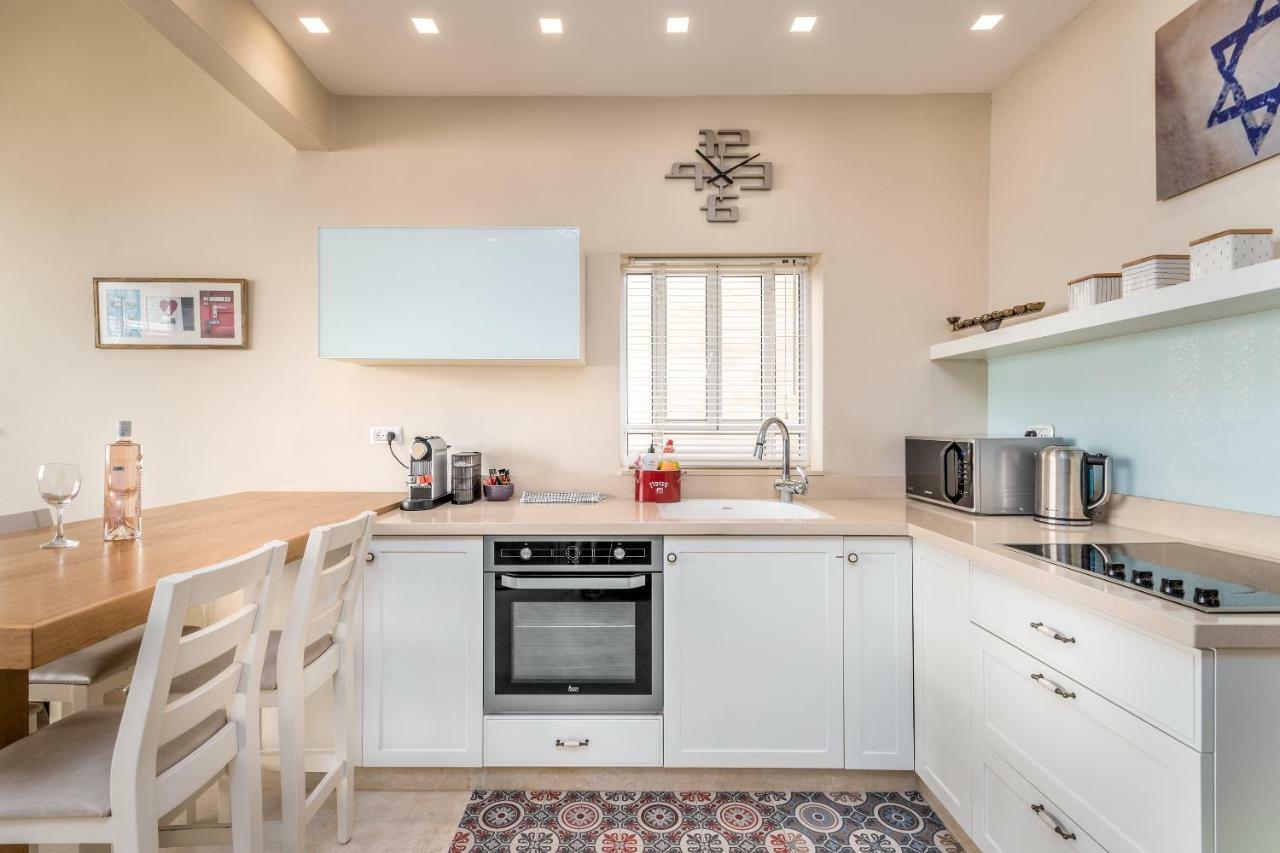 Ben-Gurion Blvd 2Bdr Close To The Beach Tel Aviv Exteriör bild