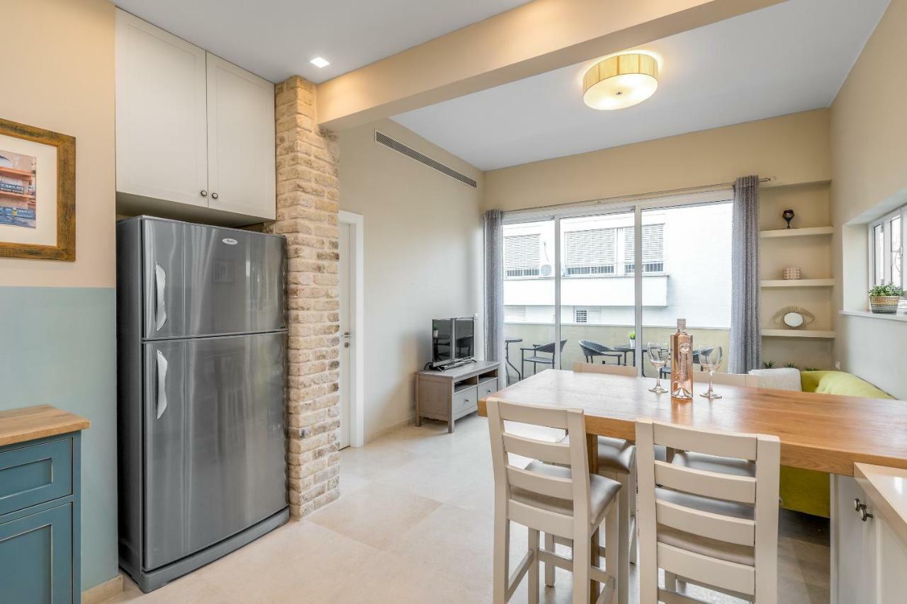 Ben-Gurion Blvd 2Bdr Close To The Beach Tel Aviv Exteriör bild